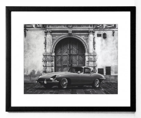 Obraz - Samochód Vintage IV, czarno-biała fotografia - reprodukcja 3AP3840-40 oprawiona w ramę 50x40 cm. - Obrazy Reprodukcje Ramy | ergopaul.pl
