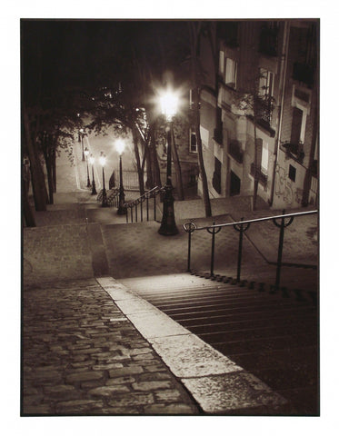 Obraz - Montmartre w Paryżu w świetle latarni - reprodukcja fotografii w sepii na płycie 3VR176 61x81 cm. - Obrazy Reprodukcje Ramy | ergopaul.pl