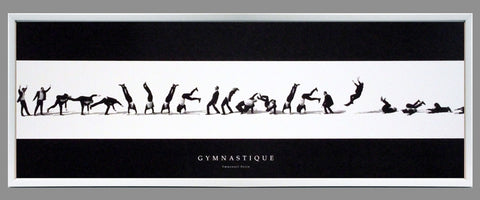 Obraz - Czarno-białe panoramiczne zdjęcie Gimnastyki - reprodukcja w ramie J108 96x33 cm - Obrazy Reprodukcje Ramy | ergopaul.pl
