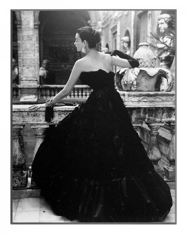 Obraz - Kobieta w czarnym stroju balowym, Rzym, 1952r. - reprodukcja na płycie 3GN669 61x81 cm - Obrazy Reprodukcje Ramy | ergopaul.pl