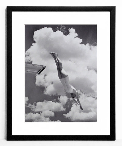 Obraz - Stare fotografie, skok do wody z trampoliny I, czarno-biała fotografia - reprodukcja 3AP3671-30 oprawiona w ramę 40x50 cm - Obrazy Reprodukcje Ramy | ergopaul.pl