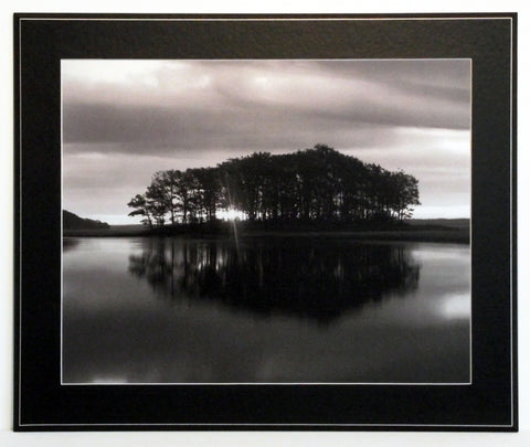Obraz - Jezioro, widok na wyspę - reprodukcja na płycie A6554 60x50 cm - Obrazy Reprodukcje Ramy | ergopaul.pl