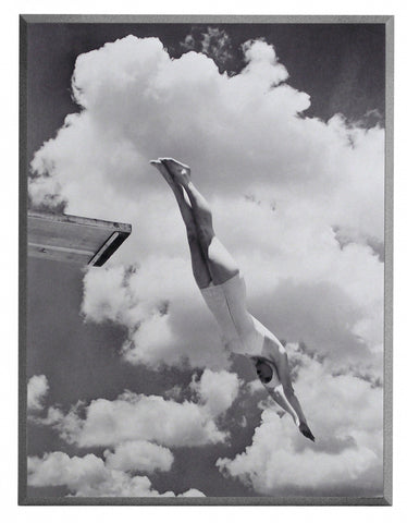Obraz - Stare fotografie, skok do wody z trampoliny I, czarno-biała fotografia - reprodukcja 3AP3671-30 na płycie 31x41 cm - Obrazy Reprodukcje Ramy | ergopaul.pl