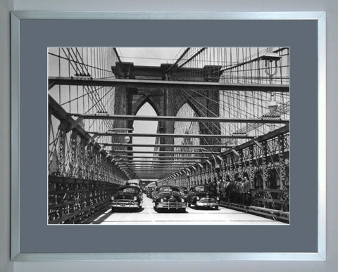 Obraz - Most Brookliński, N.Y., fotografia z lat 50-tych - reprodukcja w ramie 3AP216 98x78 cm. - Obrazy Reprodukcje Ramy | ergopaul.pl