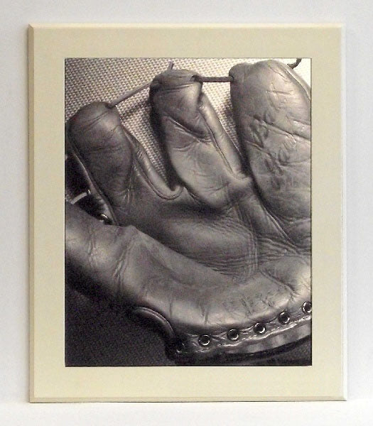 Obraz - Rękawica baseballowa, fragment - reprodukcja na płycie WI2853 53x63 cm - Obrazy Reprodukcje Ramy | ergopaul.pl